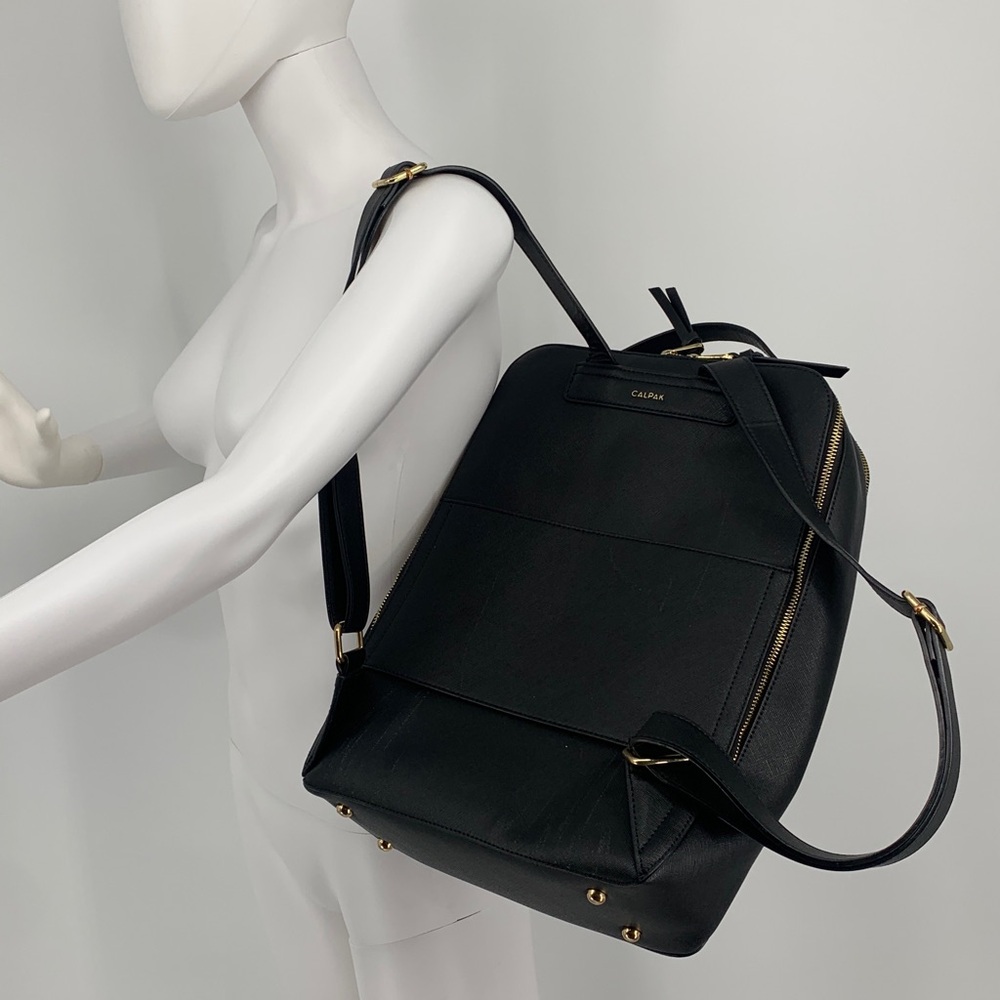 Calpak Black Backpack for Women college school laptop bag used • I love 💕 offers - Picture 7 of 16
